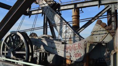 在鋼板涂裝中，鐵銹轉(zhuǎn)化劑讓除銹更高效