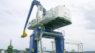 起重機械除銹更方便，青島恩澤化工鐵銹轉(zhuǎn)化劑一定要知道！