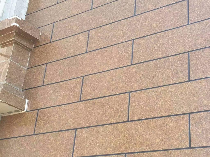 外墻施工后，水包水涂料為什么會出現(xiàn)起泡現(xiàn)象?